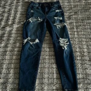 3/$15 AE Ripped Curvy High Rise Jeans